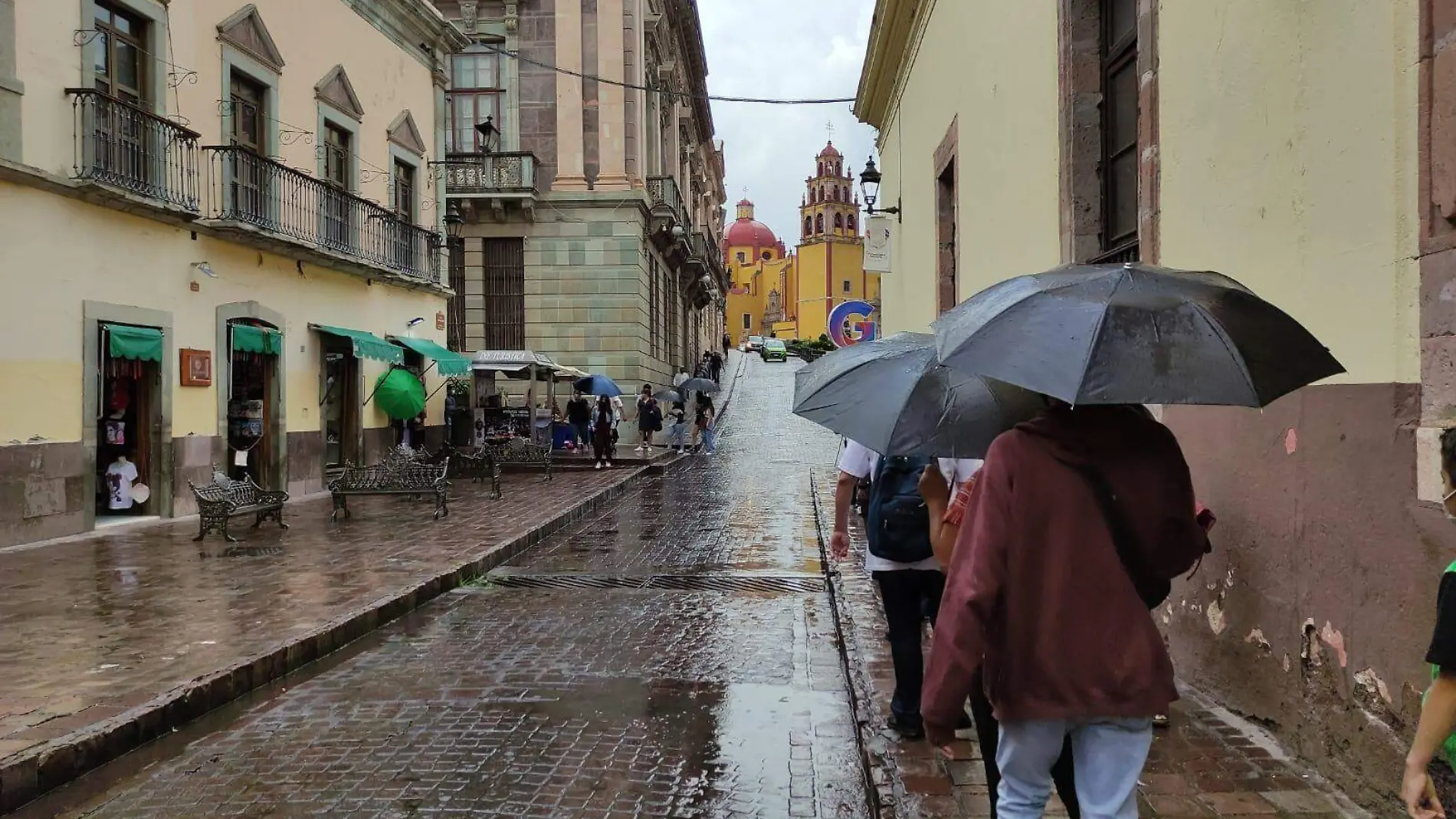 SE REGISTRAN LLOVIZNAS EN GUANAJUATO2